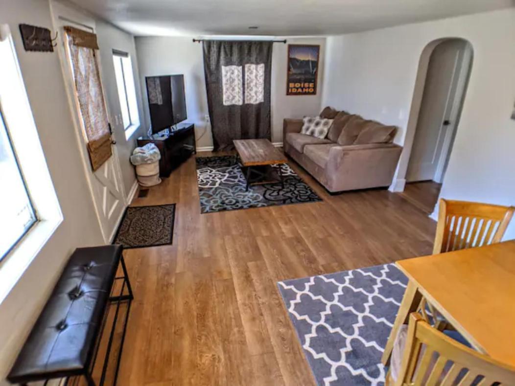 Little Blue Bungalow On Boise'S Bench, Pet Friendly, Fully Fenced Yard With Doggie Door! 2 Miles From Bsu, 5 Minutes From Downtown Boise, Desk And Workstation For Remote Workers, 2 Tv'S Large Walk-In Closet, Good For Mid-Term Stays Exteriör bild