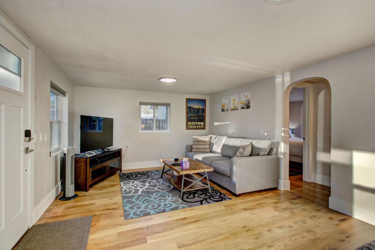 Little Blue Bungalow On Boise'S Bench, Pet Friendly, Fully Fenced Yard With Doggie Door! 2 Miles From Bsu, 5 Minutes From Downtown Boise, Desk And Workstation For Remote Workers, 2 Tv'S Large Walk-In Closet, Good For Mid-Term Stays Exteriör bild