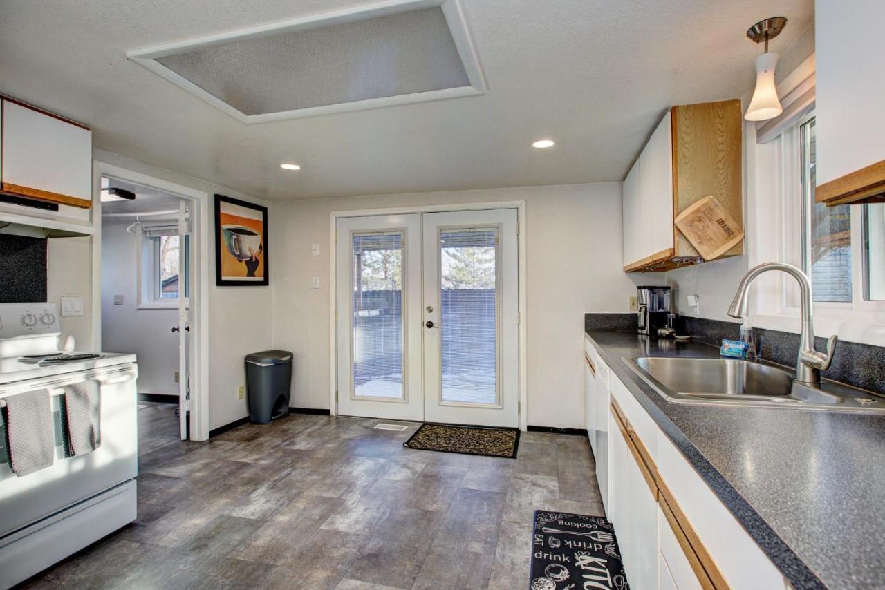 Little Blue Bungalow On Boise'S Bench, Pet Friendly, Fully Fenced Yard With Doggie Door! 2 Miles From Bsu, 5 Minutes From Downtown Boise, Desk And Workstation For Remote Workers, 2 Tv'S Large Walk-In Closet, Good For Mid-Term Stays Exteriör bild