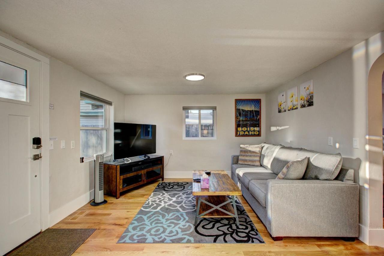 Little Blue Bungalow On Boise'S Bench, Pet Friendly, Fully Fenced Yard With Doggie Door! 2 Miles From Bsu, 5 Minutes From Downtown Boise, Desk And Workstation For Remote Workers, 2 Tv'S Large Walk-In Closet, Good For Mid-Term Stays Exteriör bild