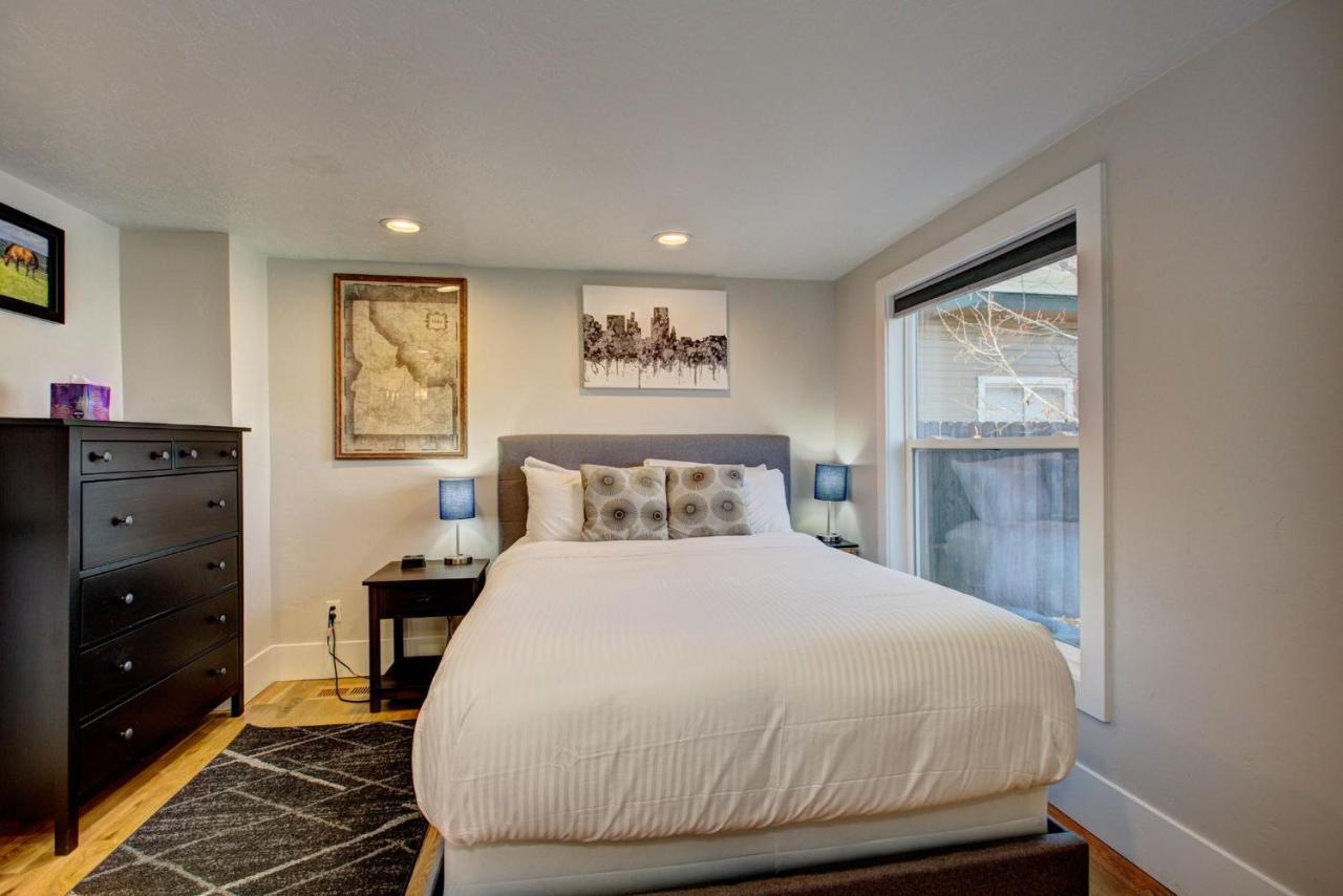Little Blue Bungalow On Boise'S Bench, Pet Friendly, Fully Fenced Yard With Doggie Door! 2 Miles From Bsu, 5 Minutes From Downtown Boise, Desk And Workstation For Remote Workers, 2 Tv'S Large Walk-In Closet, Good For Mid-Term Stays Exteriör bild